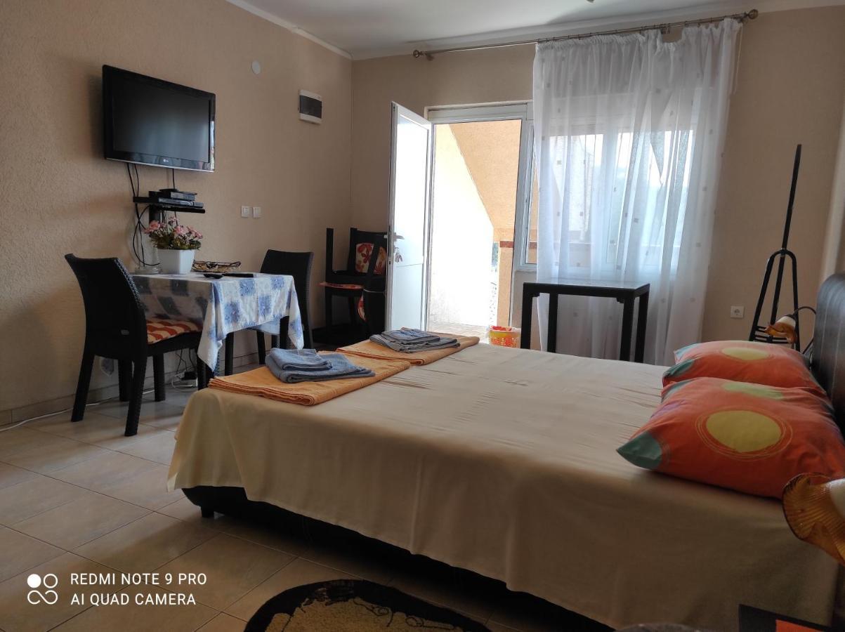 Apartments Anne Petrovac Εξωτερικό φωτογραφία